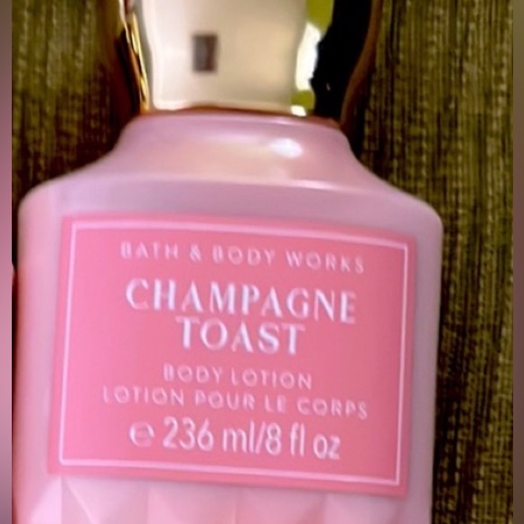 Champagne Toast Body Bath and Body Works Lotion - Picture 2 of 3